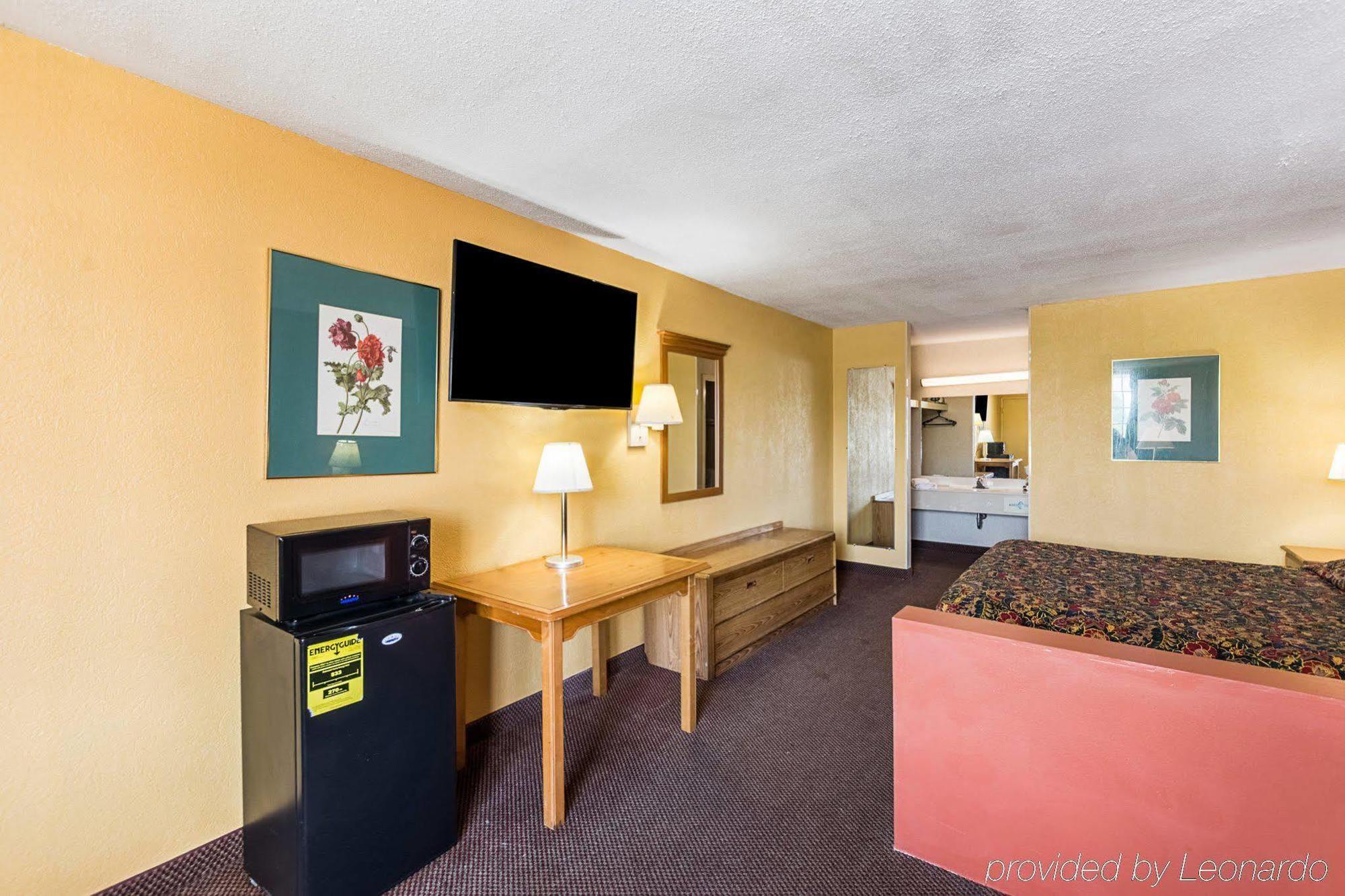 Econo Lodge Inn & Suites Оринджберг Экстерьер фото